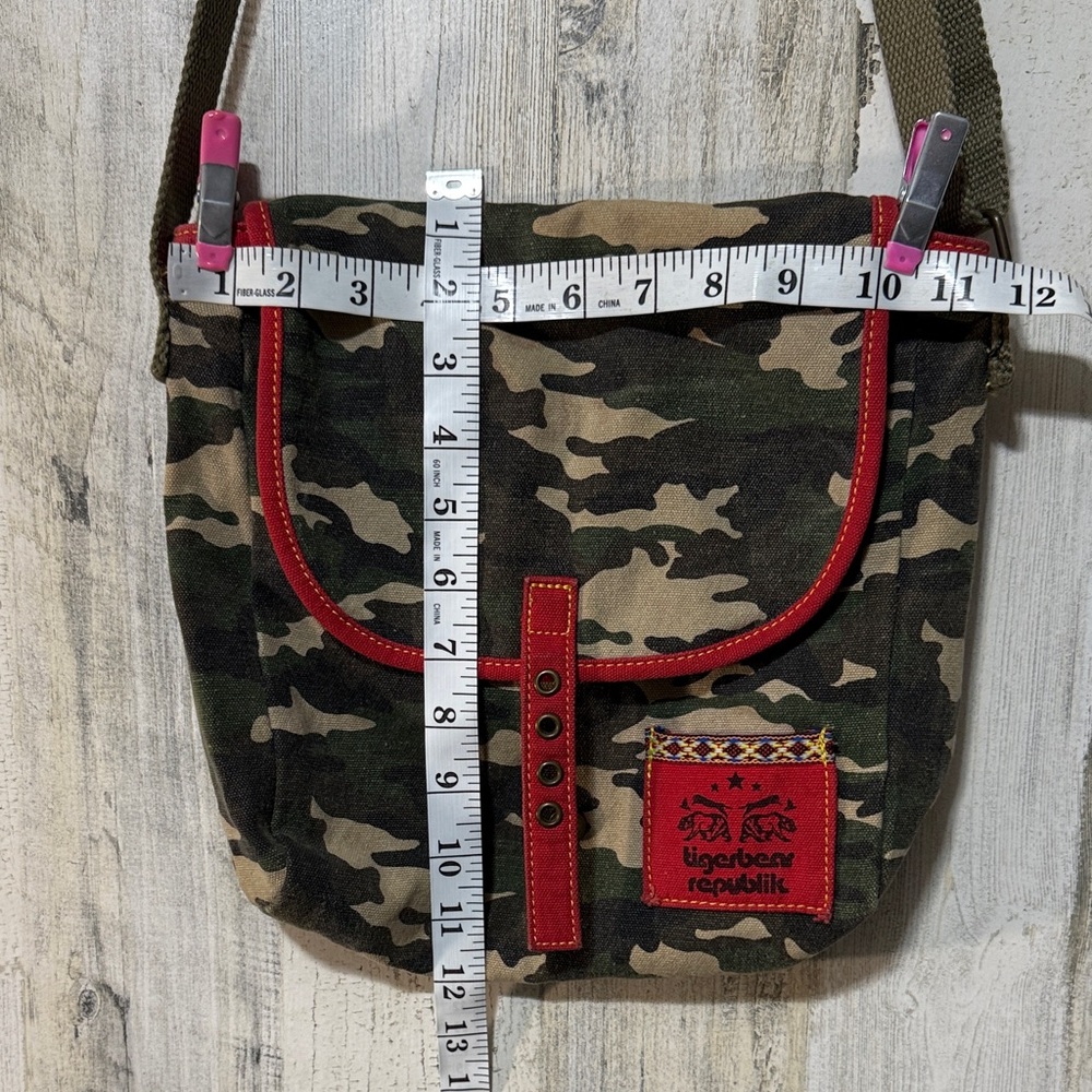 Camouflage Crossbody Bag with Red Trim - Picture 6 of 8